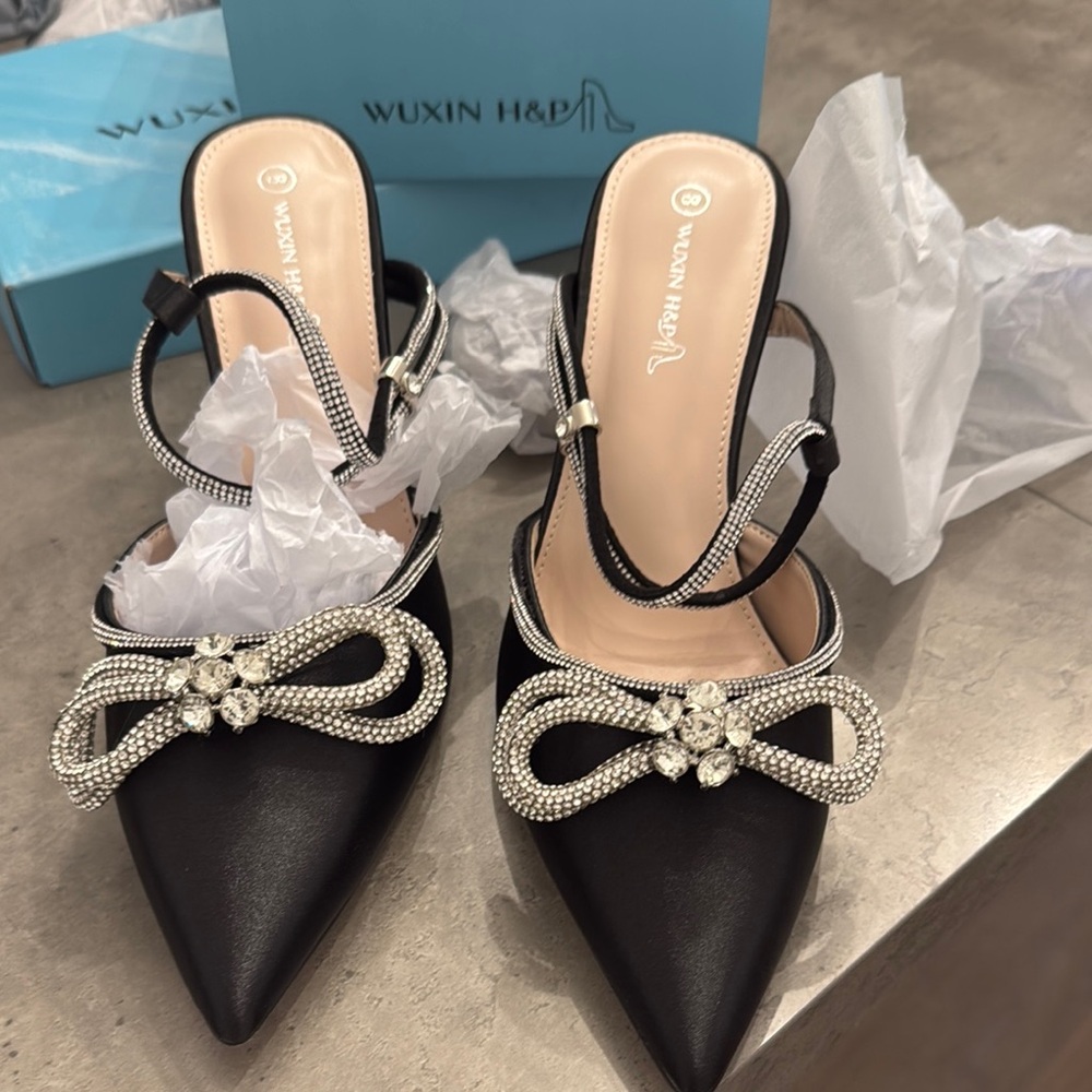 Wuxin H&P Black Embellished Heels